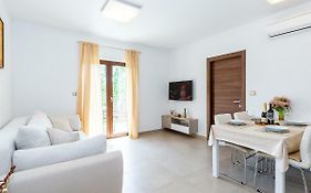 Apartments Gioia